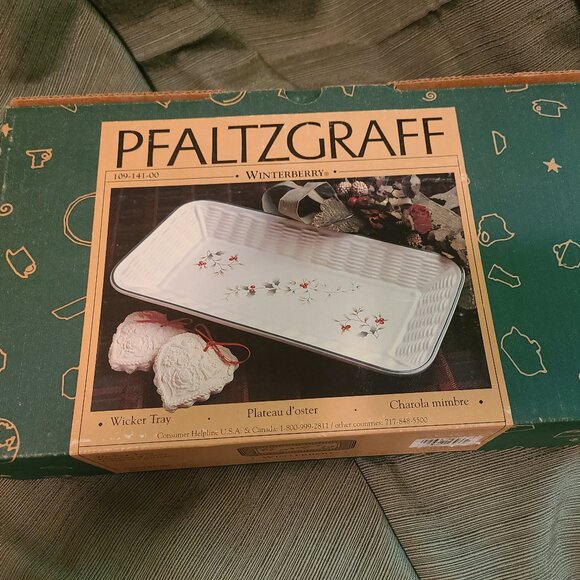 Pfaltzgraff Other - Pfaltzgraff Winterberry Platter